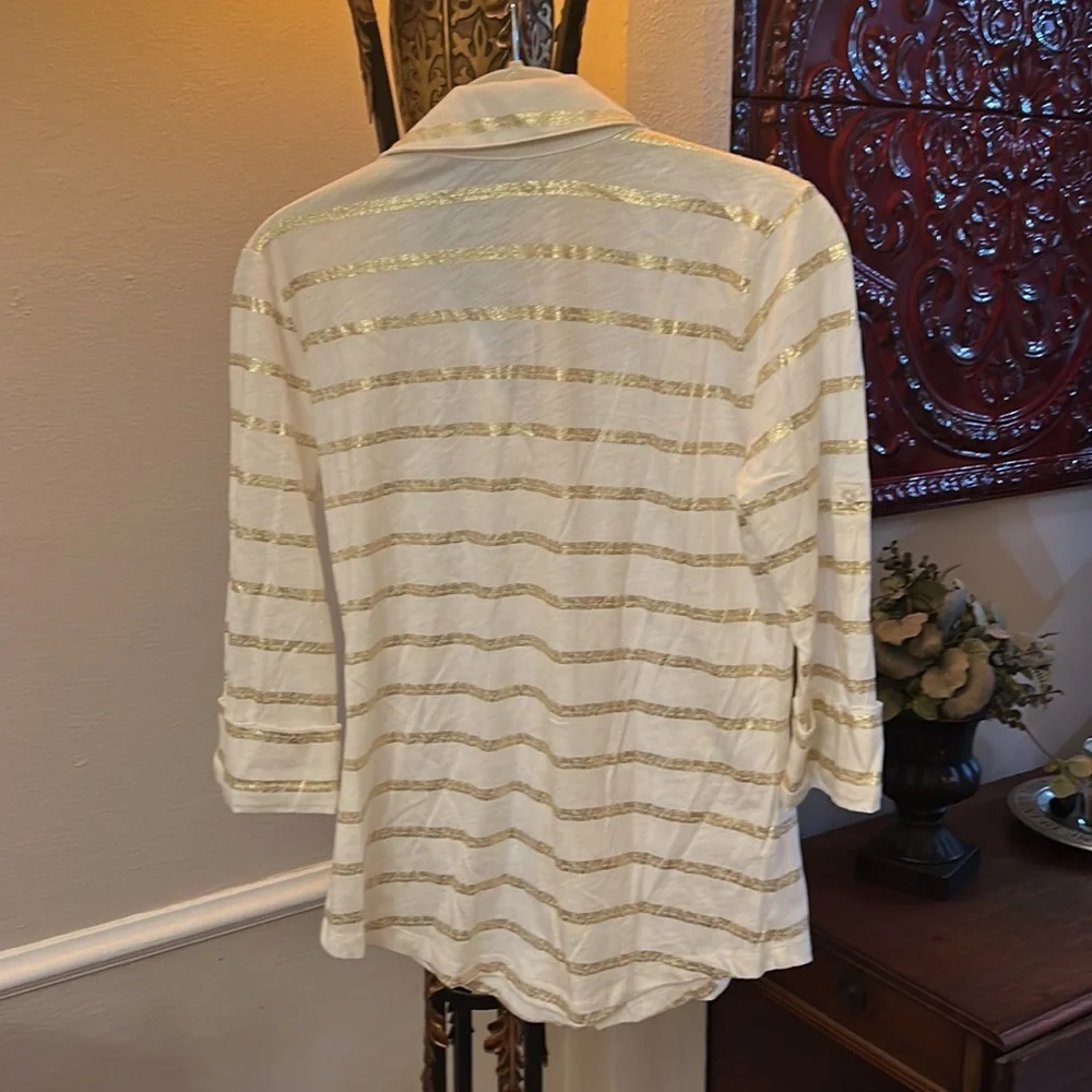 Top - Picture 4 of 5